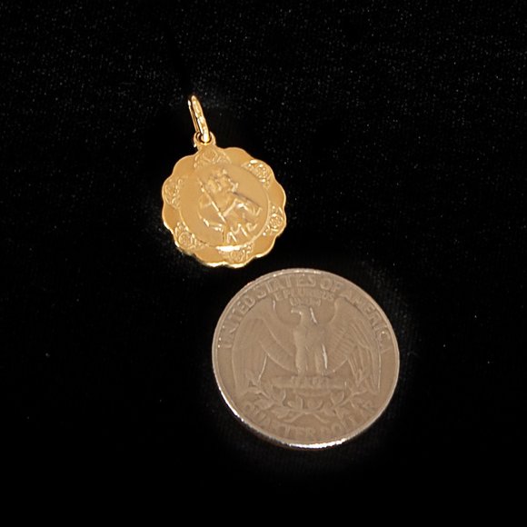 Genuine 10K Gold Saint Christopher Pendant Necklace Stamped 10K ITALY, - Picture 4 of 6